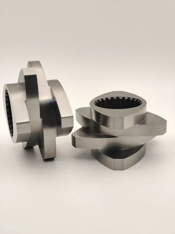 เครื่องผลักดันสกรูคู่ Elemenet Kneading Block Meshing Block ทนทานต่อการกัดกร่อนและสวม