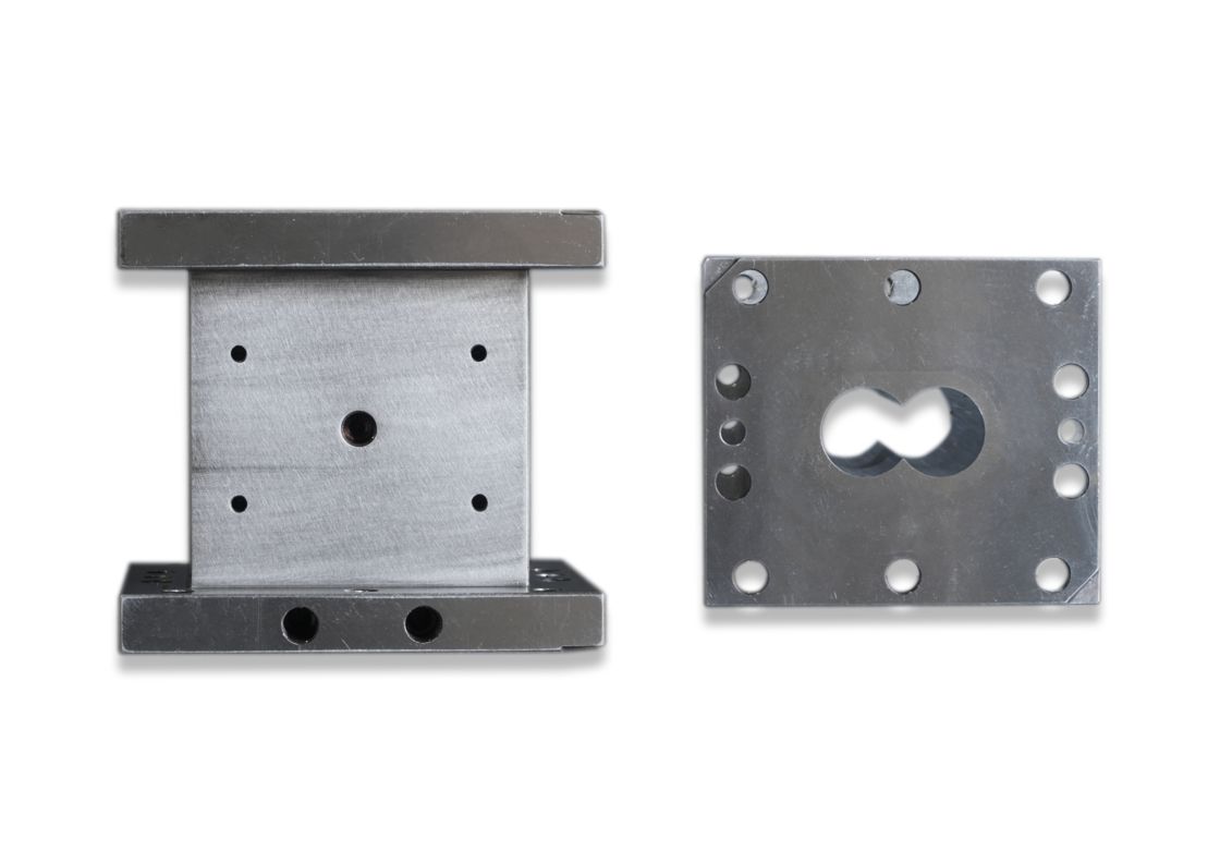 เส้นผ่านศูนย์กลางตรงกลาง 35/52/65/75/85/95 มม. วัสดุที่กำหนดเอง ชิ้นส่วนสกรูและกระบอกสูบสำหรับเครื่องอัดรีด ชิ้นส่วนเครื่องจักร ประเภท CTE