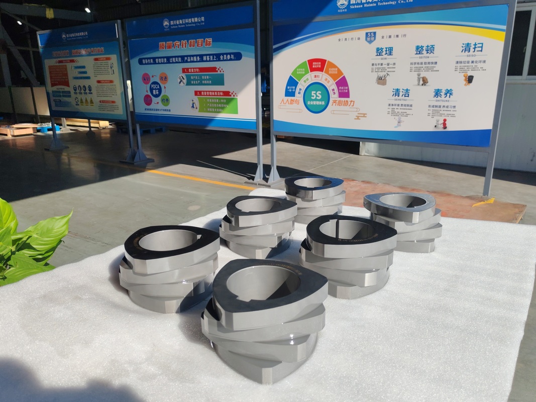 SZK 250 กล่องสกรูคู่ Extruder กล่องสกรูที่มีการรับรอง ISO 9001 และตัวเลือกที่กําหนดเอง