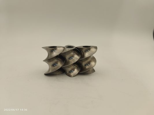 38CrMoAla วัสดุสี่เหลี่ยม Spline Extruder อะลัมเม้นต์สกรูสําหรับเครื่องพลาสติก